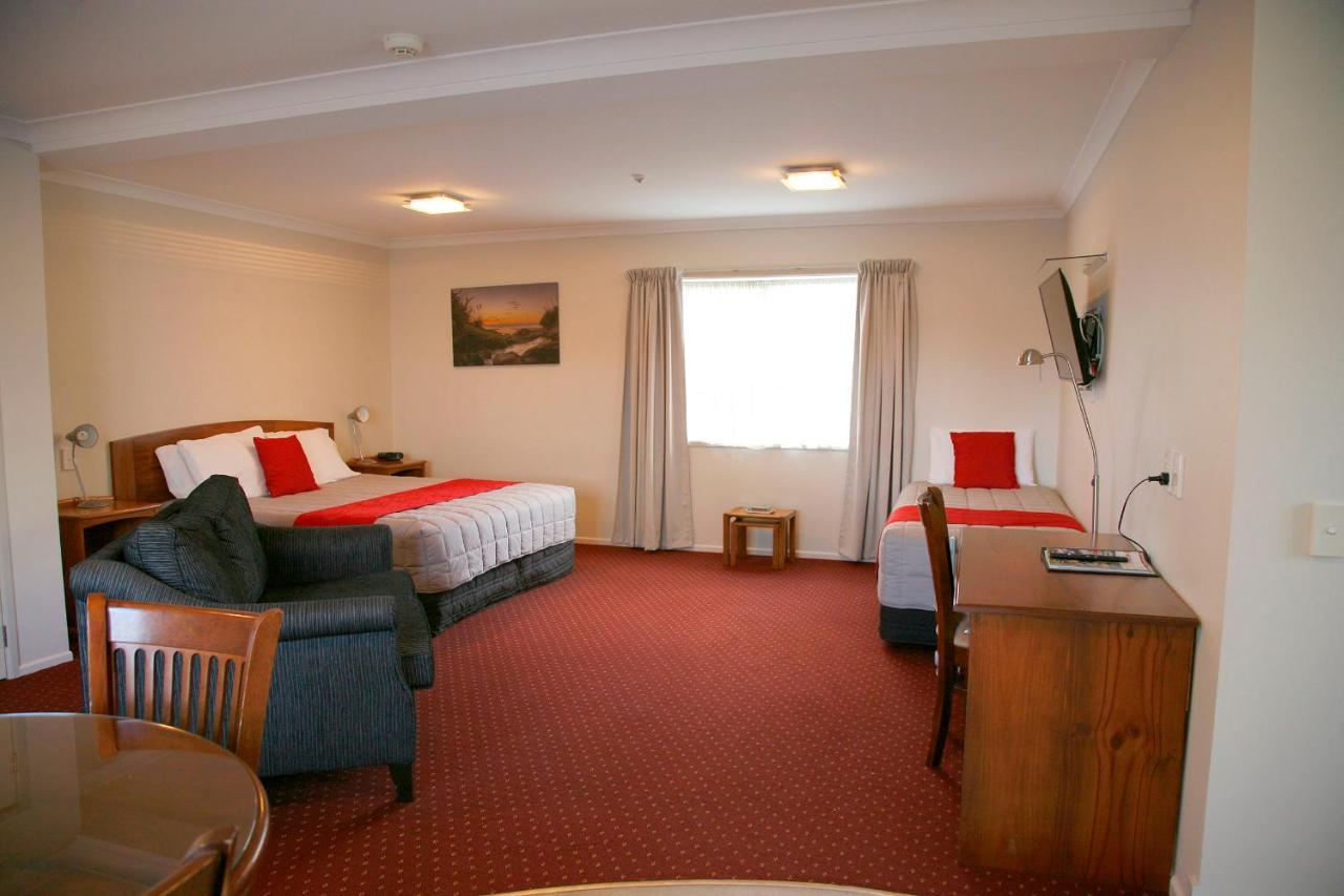 Touchwood Motor Lodge Pukekohe Exterior photo