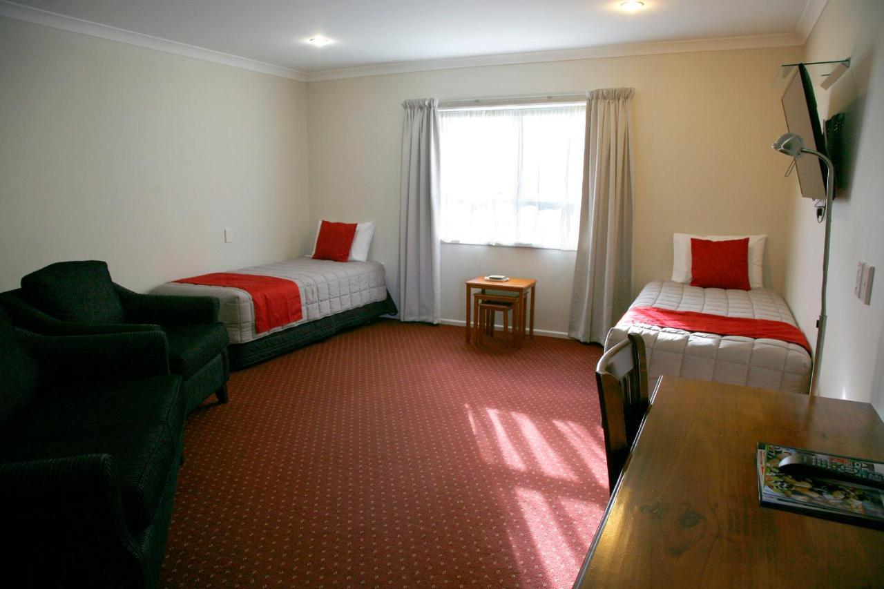 Touchwood Motor Lodge Pukekohe Exterior photo